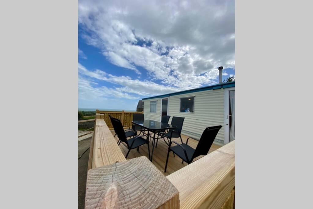 Snowdon Bay - North Wales - Stunning Llyn Peninsula Mountain & Ocean Views - Wilde Retreats Villa Pwllheli Eksteriør billede