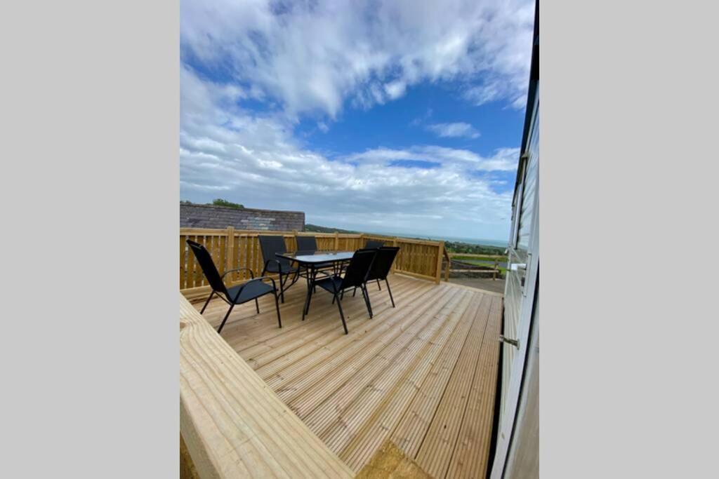 Snowdon Bay - North Wales - Stunning Llyn Peninsula Mountain & Ocean Views - Wilde Retreats Villa Pwllheli Eksteriør billede