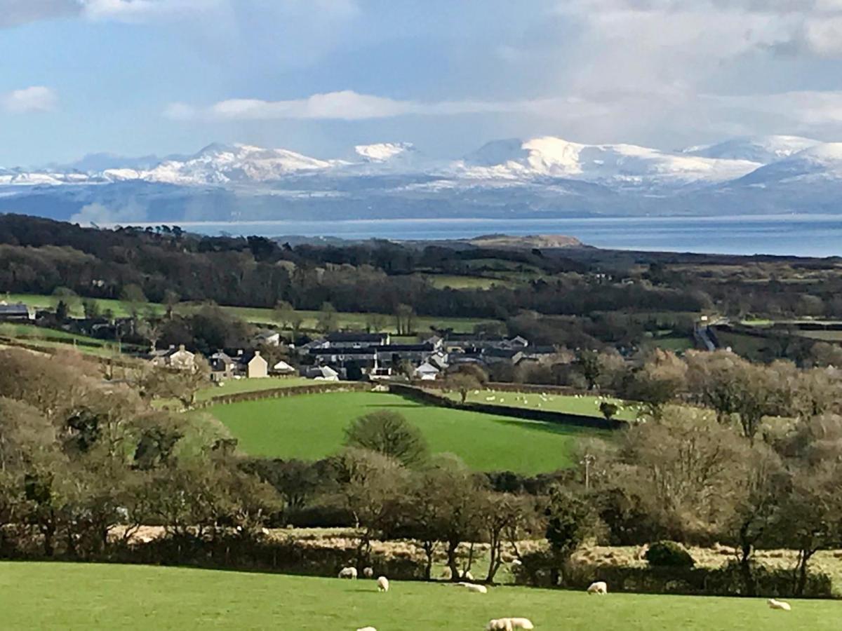 Snowdon Bay - North Wales - Stunning Llyn Peninsula Mountain & Ocean Views - Wilde Retreats Villa Pwllheli Eksteriør billede