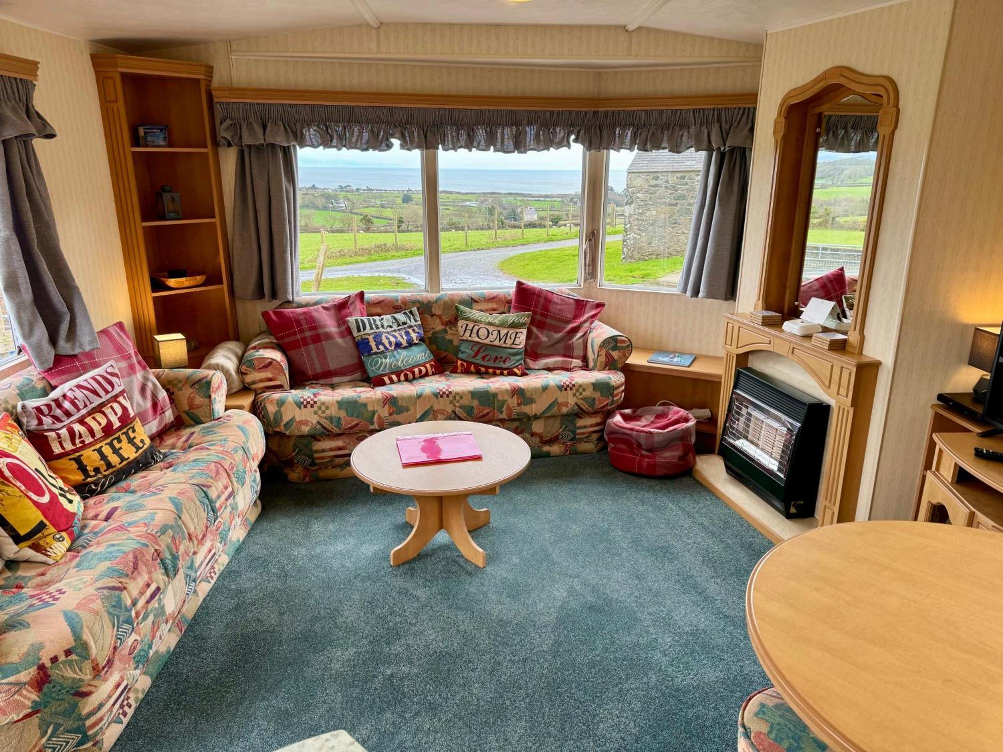 Snowdon Bay - North Wales - Stunning Llyn Peninsula Mountain & Ocean Views - Wilde Retreats Villa Pwllheli Eksteriør billede
