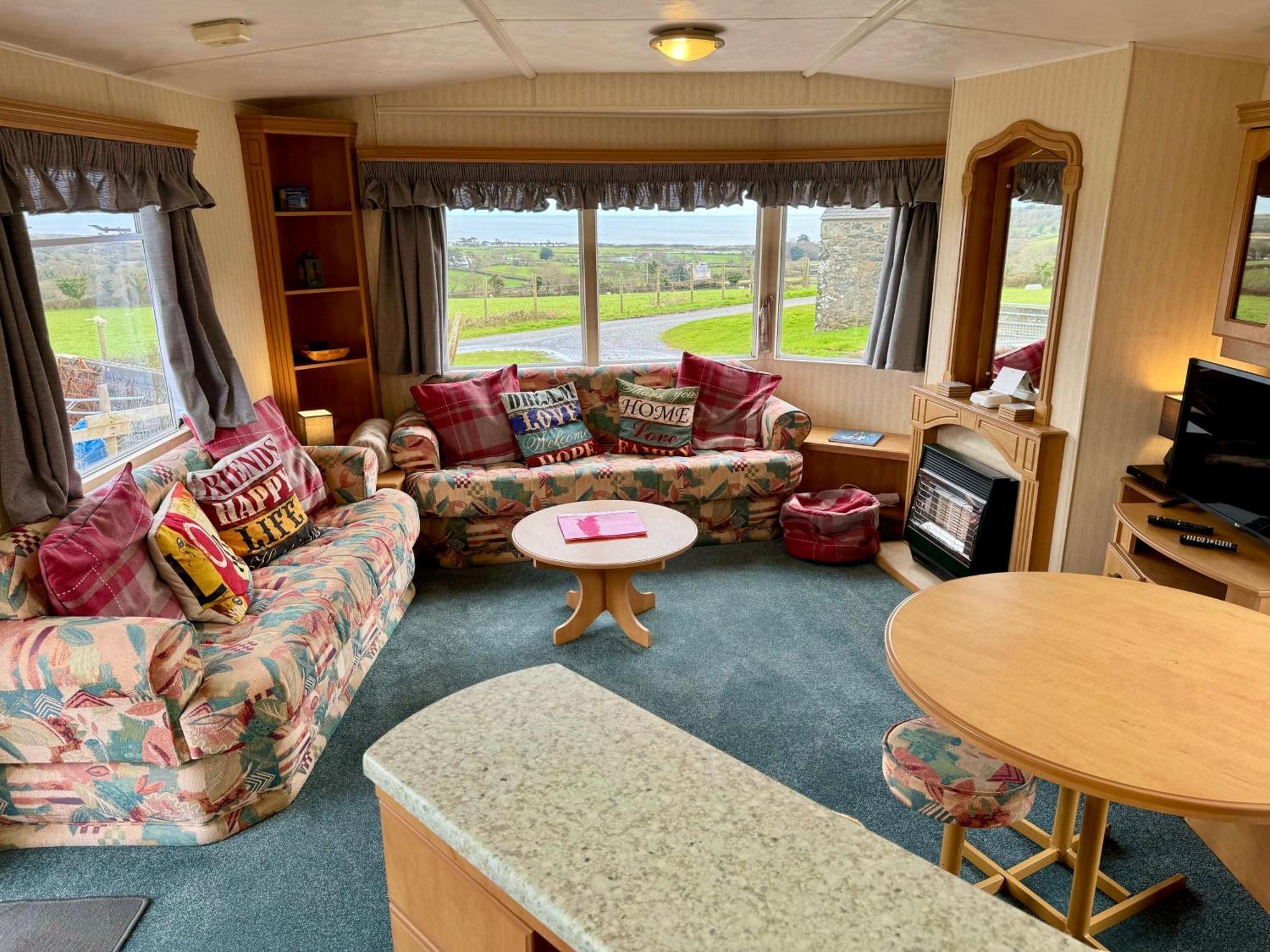 Snowdon Bay - North Wales - Stunning Llyn Peninsula Mountain & Ocean Views - Wilde Retreats Villa Pwllheli Eksteriør billede